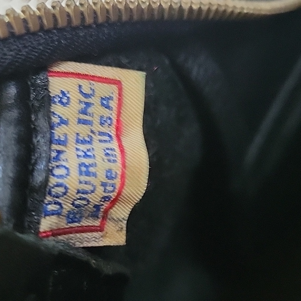 Dooney and Bourke Vintage Black Leather Shoulder Bag - Picture 6 of 9